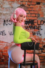 Indulge in Passion with Large Breasts: 155cm Young-Looking Blonde & American Anime Dolls!