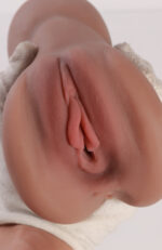 18cm Deep Pocket Pussy Artificial Vagina in Sultry Light Brown for Explosive Solo Ecstasy - Image 9